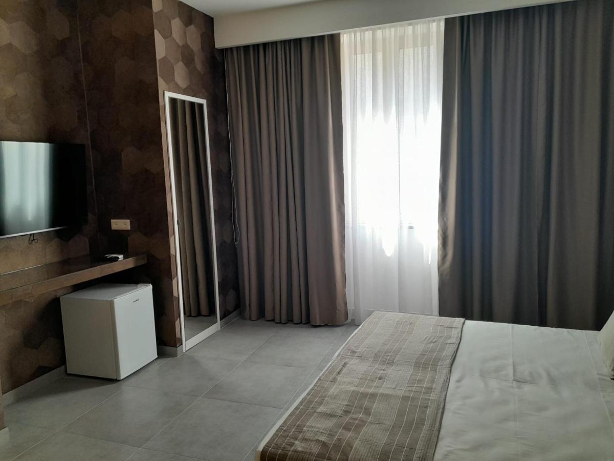 Baaria House Hotel Barcellona-Pozzo di Gotto Zewnętrze zdjęcie