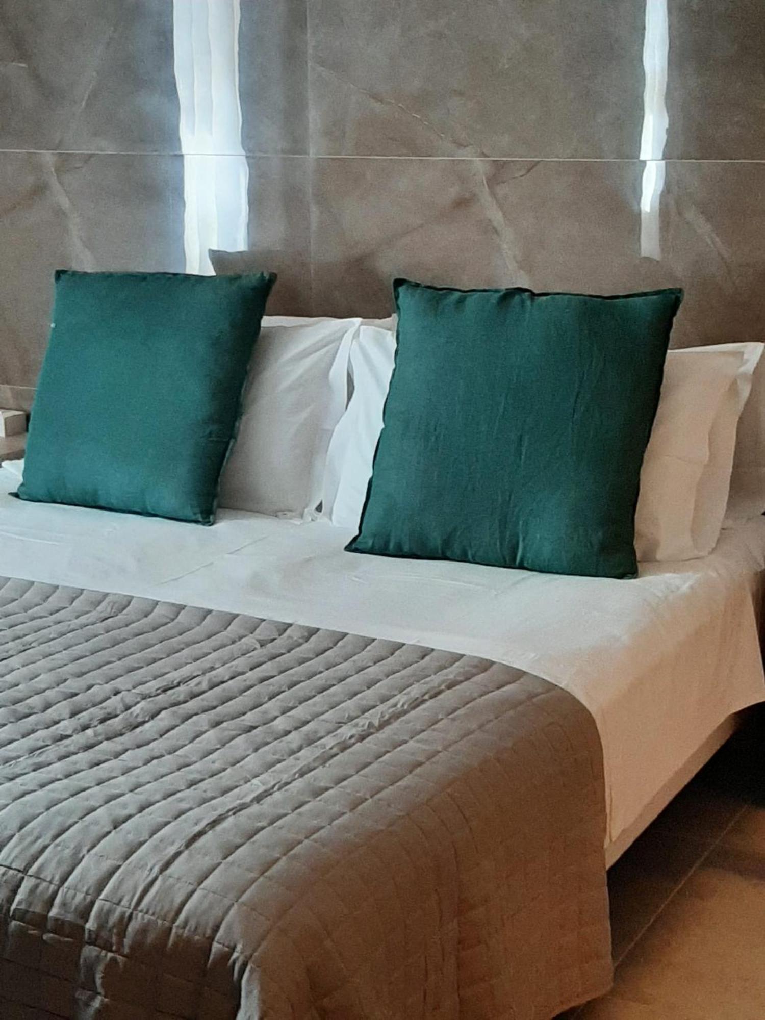 Baaria House Hotel Barcellona-Pozzo di Gotto Zewnętrze zdjęcie