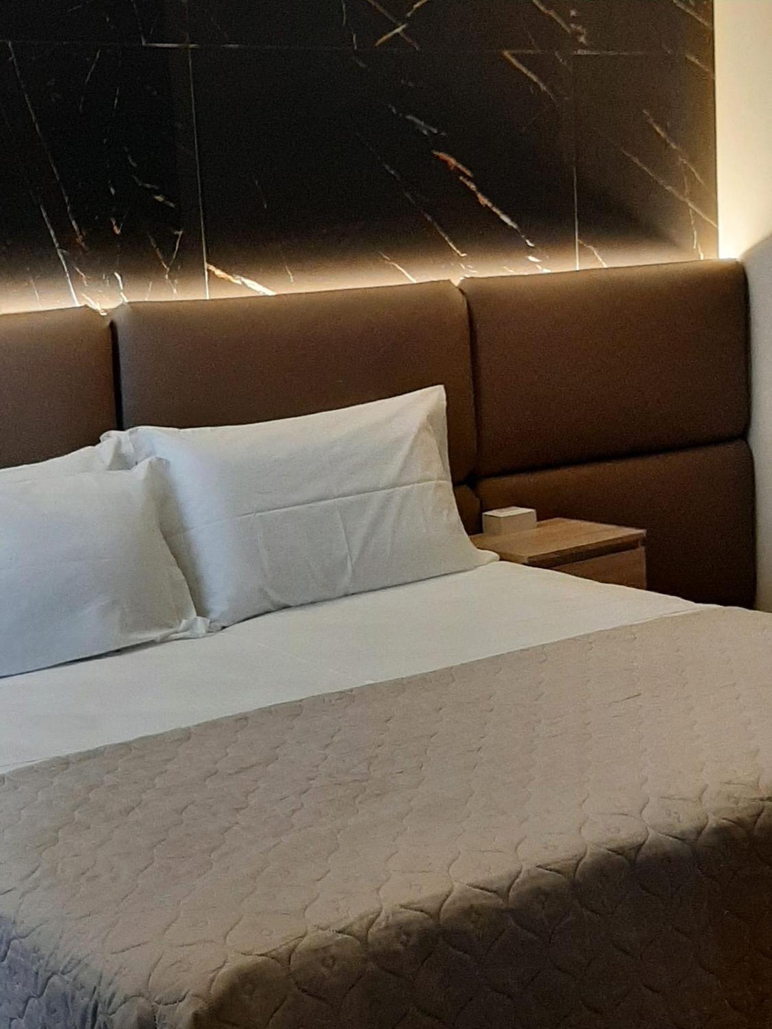 Baaria House Hotel Barcellona-Pozzo di Gotto Zewnętrze zdjęcie