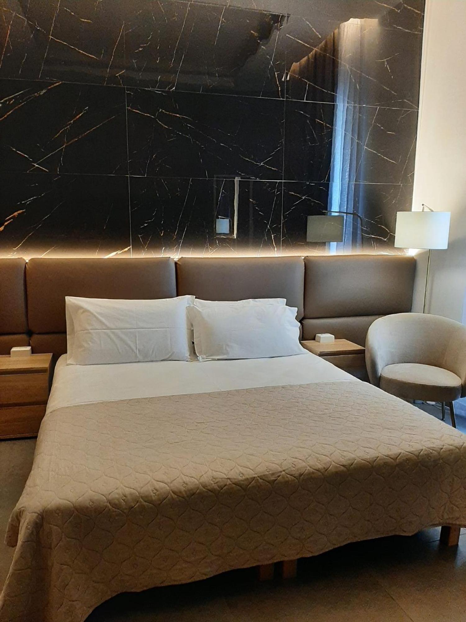 Baaria House Hotel Barcellona-Pozzo di Gotto Zewnętrze zdjęcie