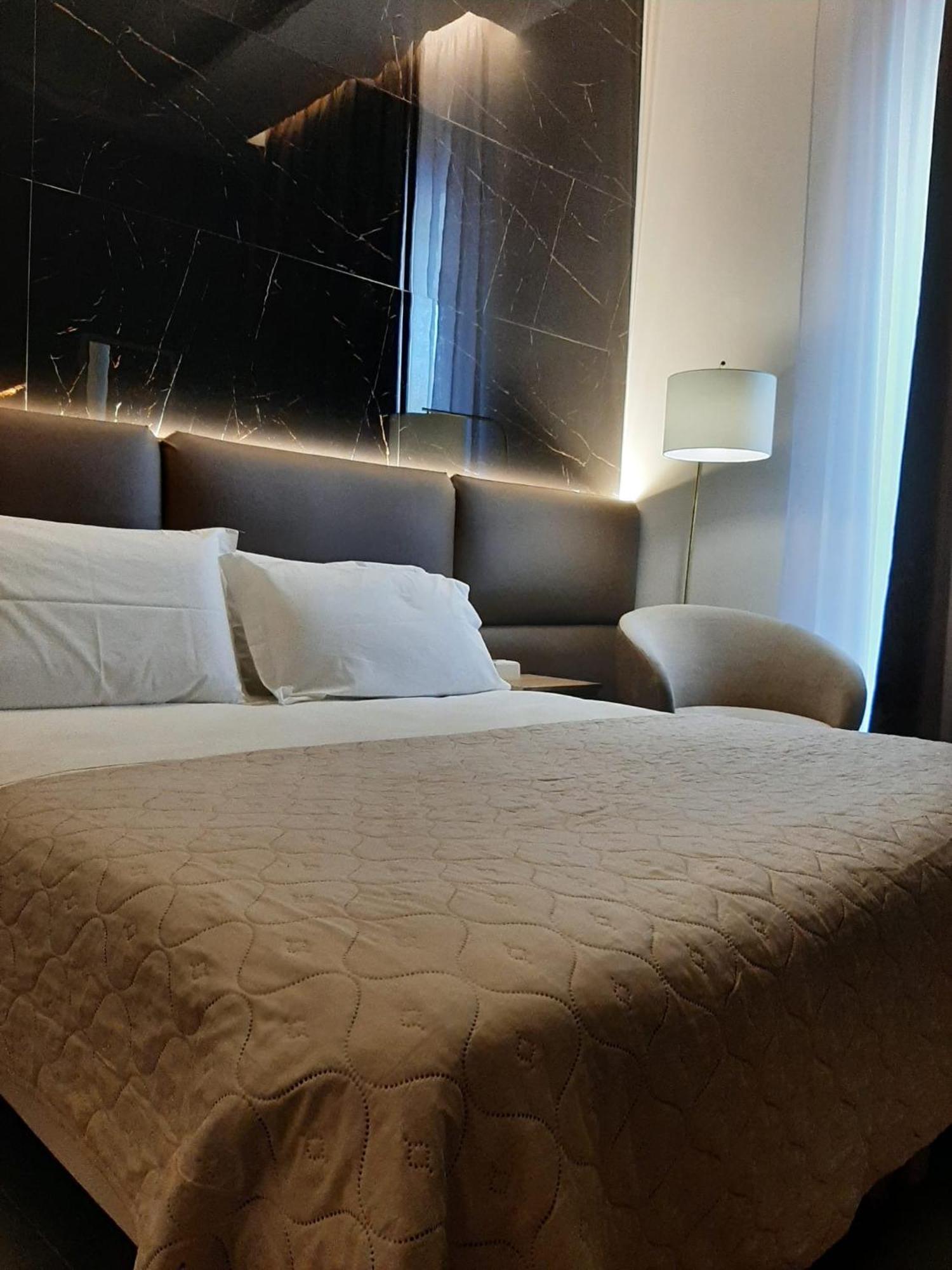 Baaria House Hotel Barcellona-Pozzo di Gotto Zewnętrze zdjęcie