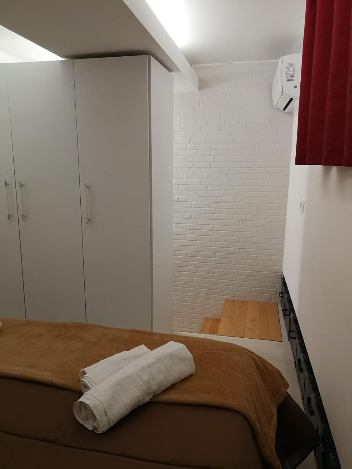 Baaria House Hotel Barcellona-Pozzo di Gotto Zewnętrze zdjęcie